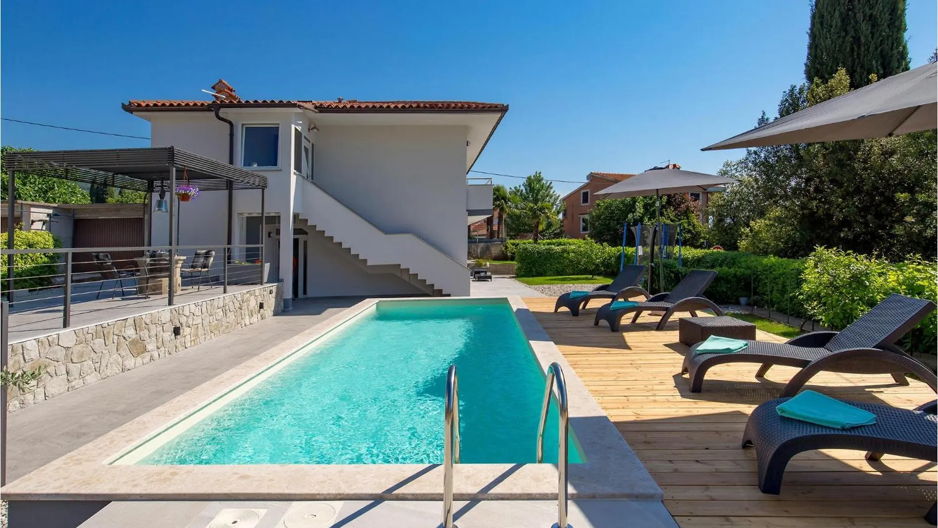 Nice Apartment In Lovran With Wifi