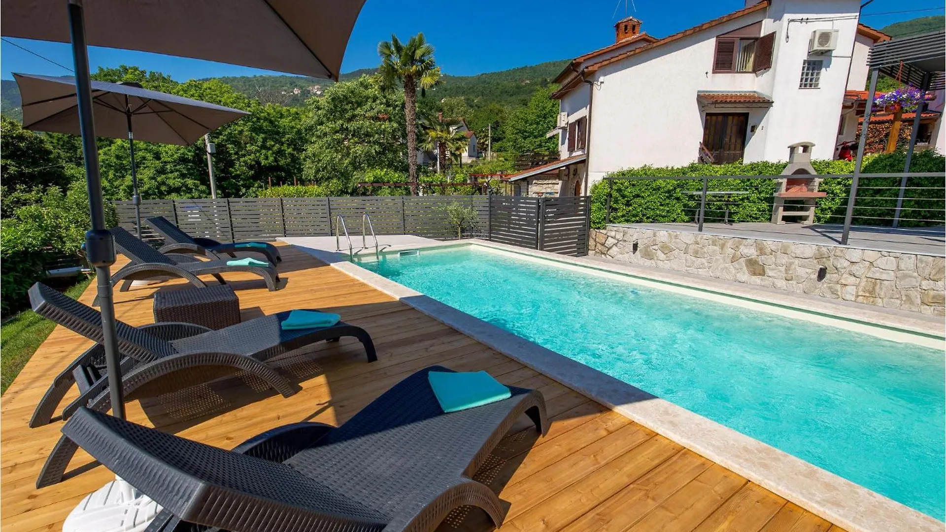Nice Apartment In Lovran With Wifi